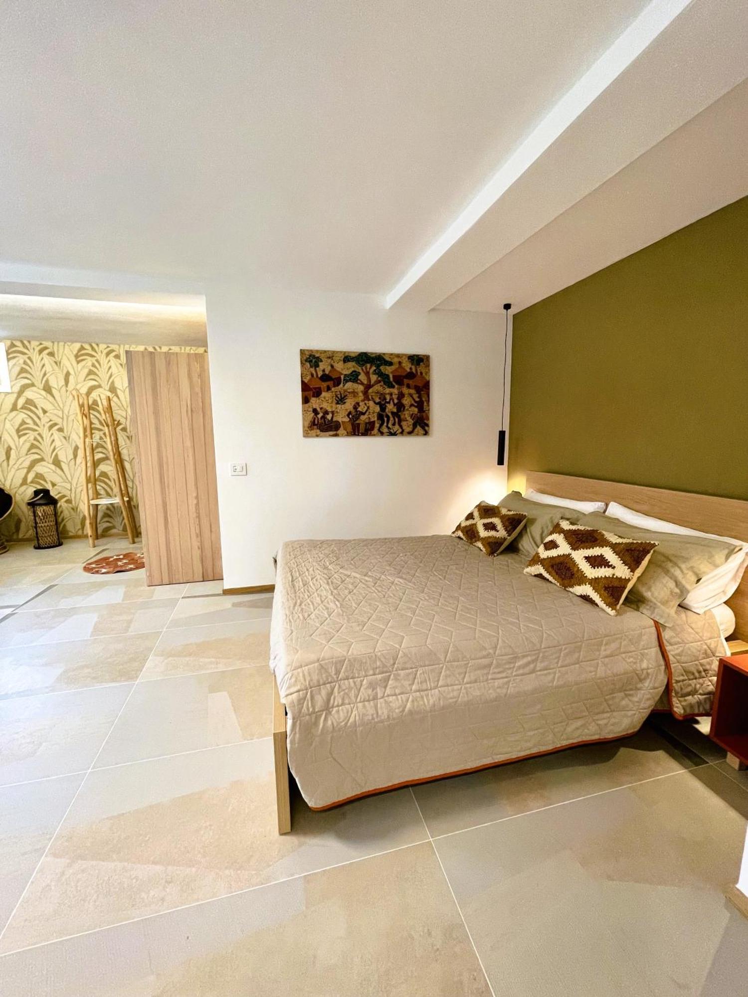 B&B Villa Tersius トレッツァーノ・スル・ナヴィーリオ エクステリア 写真