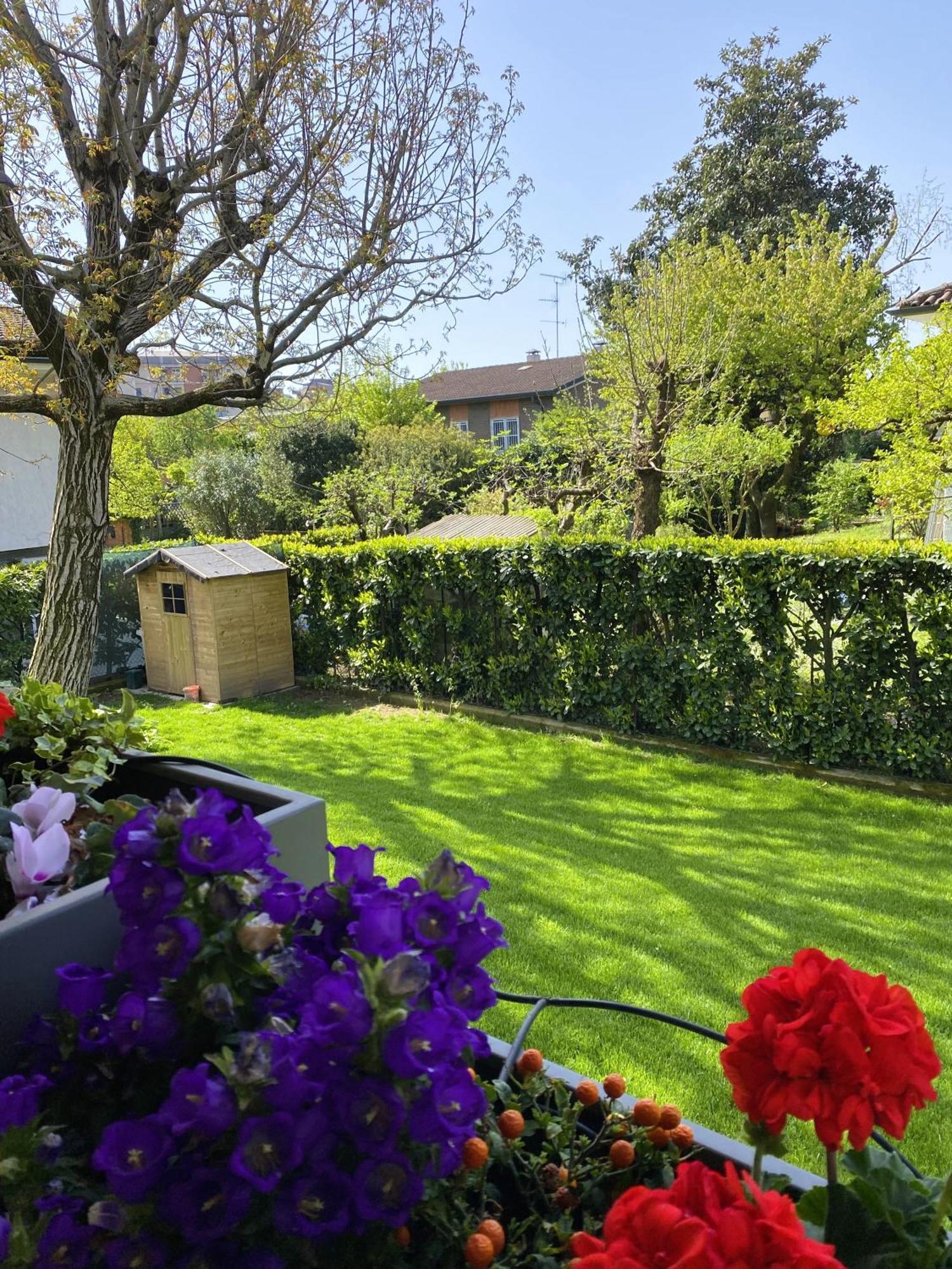 B&B Villa Tersius トレッツァーノ・スル・ナヴィーリオ エクステリア 写真